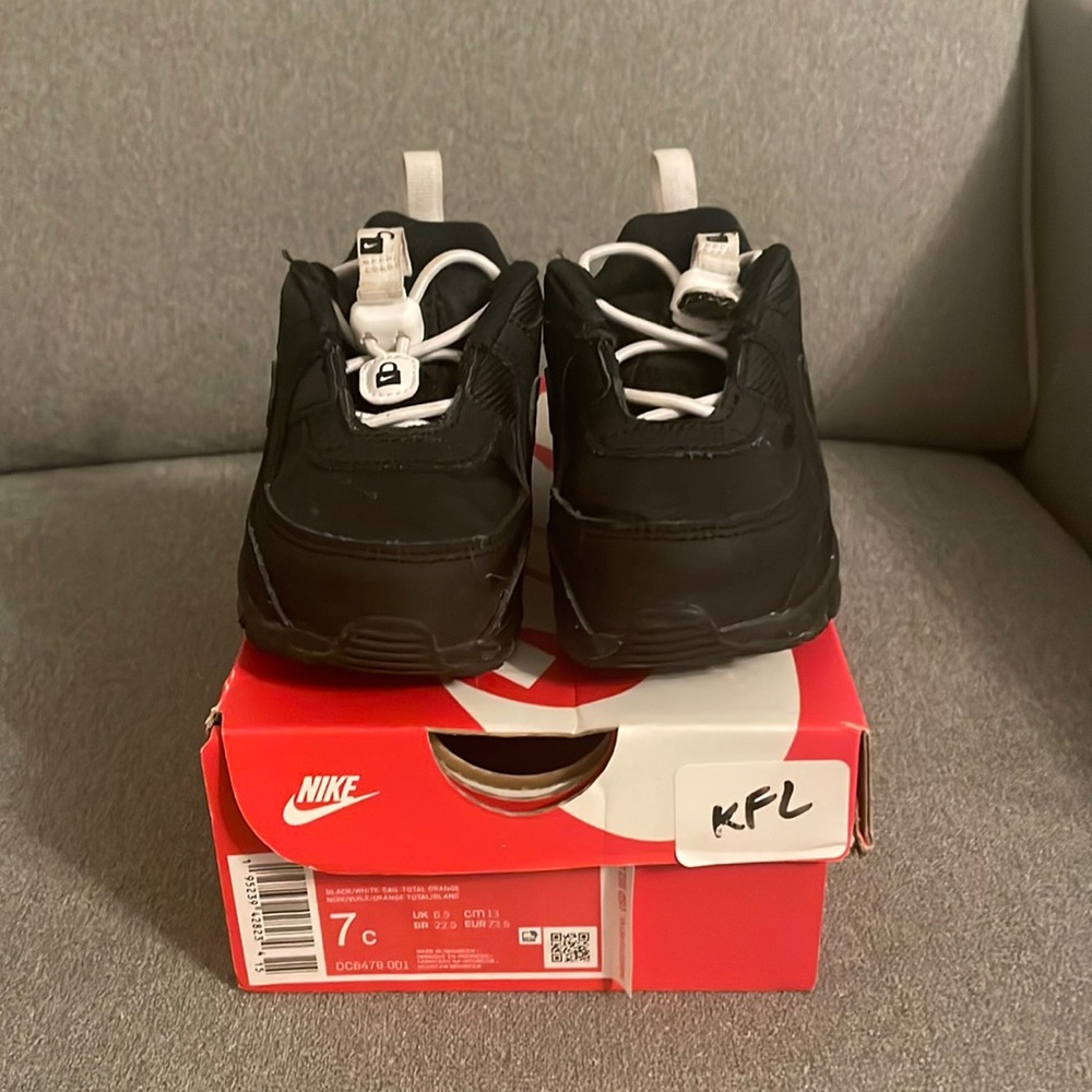 Nike Black Waffle Trainer 2 / size 7 toddler with box
